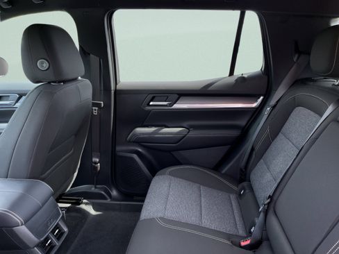 New 2026 GMC Terrain Elevation w/ Black Edition AWD/4WD image 17