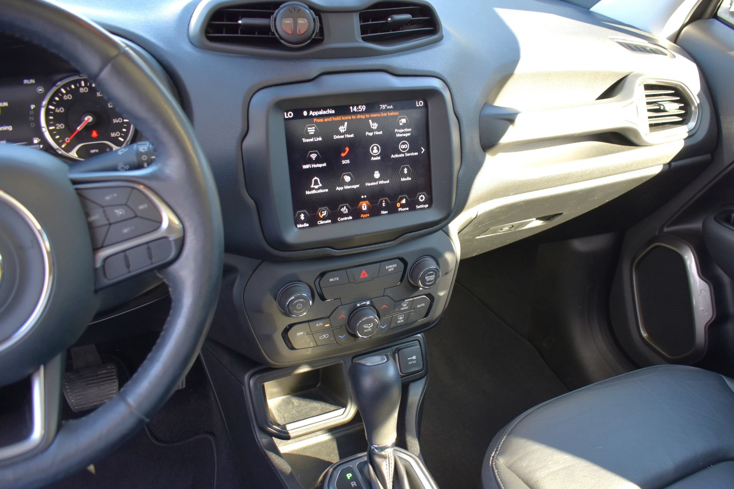 Used 2020 Jeep Renegade Limited w/ UConnect 8.4 Nav Group FWD image 21