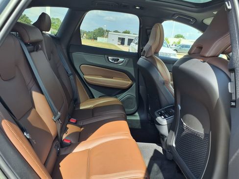 Certified 2023 Volvo XC60 B5 Ultimate AWD/4WD image 20