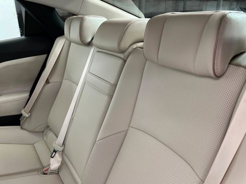 Used 2026 Toyota Crown Limited w/ Advanced Technology Package image 20