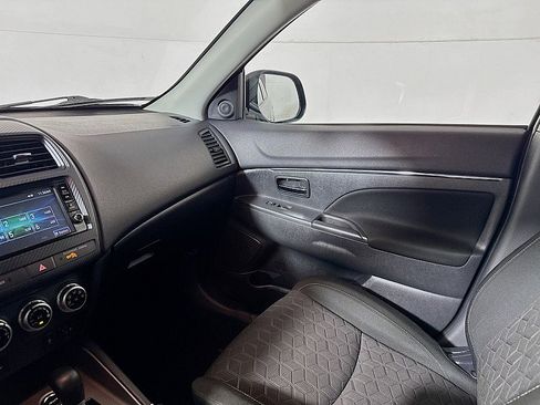 Used 2024 Mitsubishi Outlander Sport SE image 22