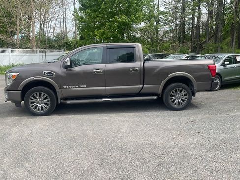 Used 2016 Nissan Titan Platinum Reserve AWD/4WD image 4