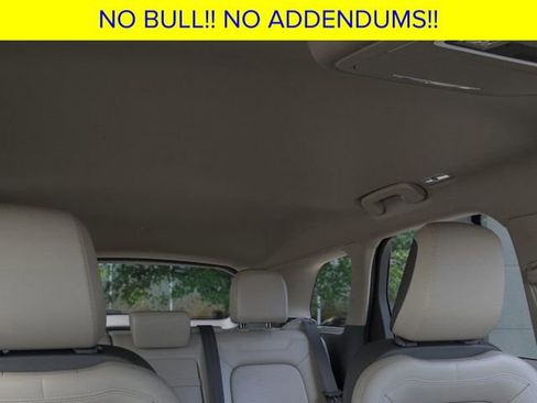 New 2026 Lincoln Corsair Premiere image 23