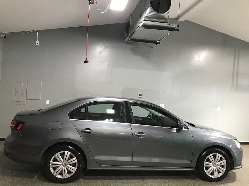 Used 2017 Volkswagen Jetta S FWD image 2
