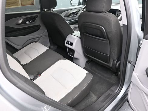 Used 2024 GMC Terrain SLE image 10