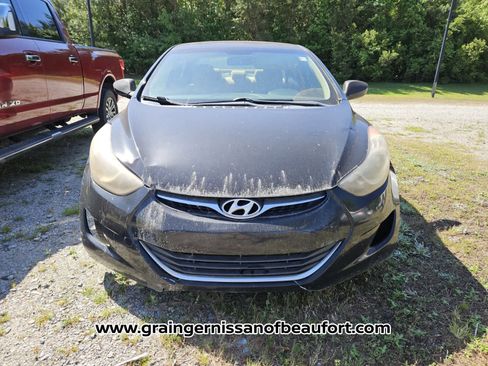 Used 2013 Hyundai Elantra GLS FWD image 3