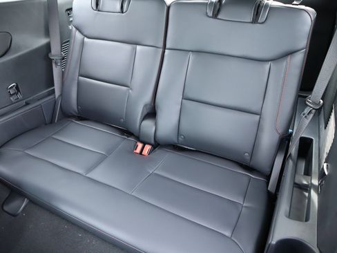 New 2026 Ford Explorer ST-Line w/ ST-Line Street Pack image 15