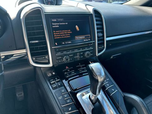 Used 2012 Porsche Cayenne image 13