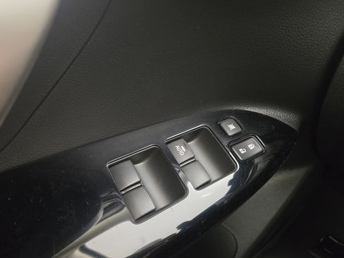 New 2026 Mitsubishi Eclipse Cross LE image 24