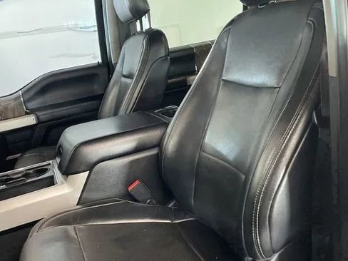 Used 2018 Ford F250 Lariat w/ Chrome Package AWD/4WD image 19