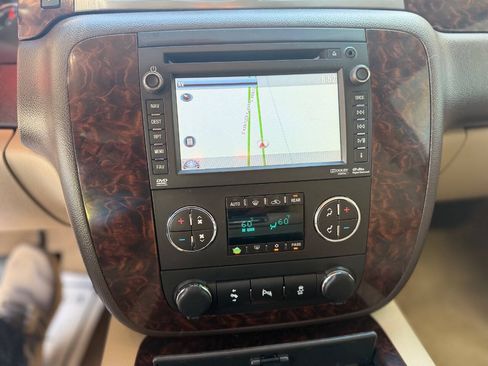 Used 2013 GMC Yukon Denali AWD/4WD image 20