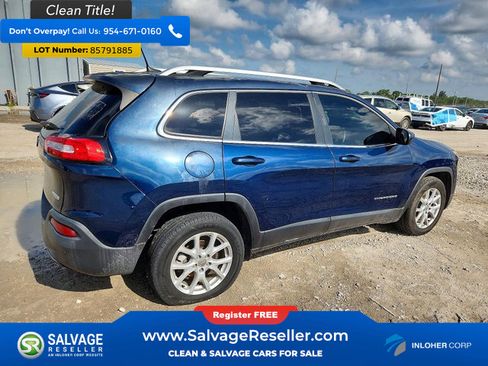 Used 2018 Jeep Cherokee Latitude FWD image 4