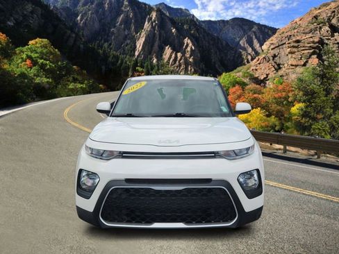 Used 2022 Kia Soul LX FWD image 6