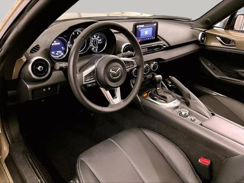 Used 2023 MAZDA MX-5 Miata Grand Touring w/ Weather Package RWD image 12
