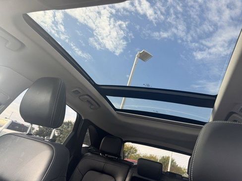 Certified 2022 Ford Escape SEL image 19