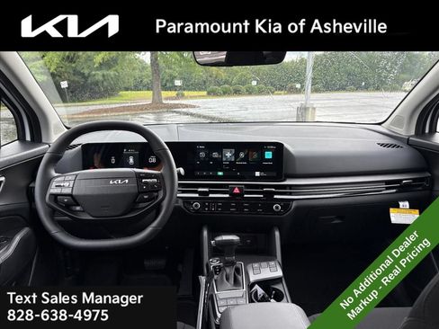 New 2026 Kia Sportage LX w/ LX Convenience Package AWD/4WD image 8