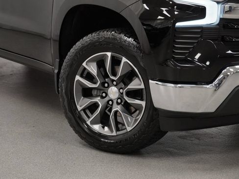 Used 2024 Chevrolet Silverado 1500 LT AWD/4WD image 10
