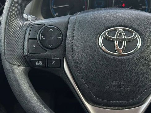 Used 2017 Toyota RAV4 LE image 22