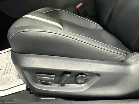 Used 2026 Toyota Camry SE FWD image 12