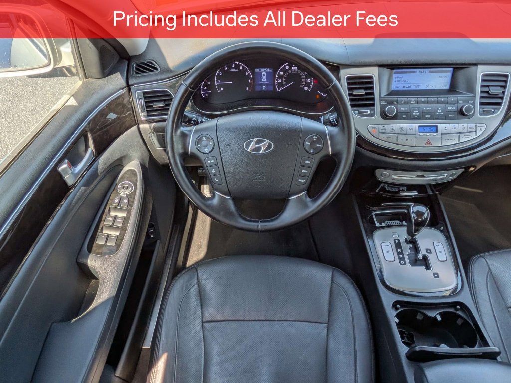 Used 2013 Hyundai Genesis 3.8 RWD image 15