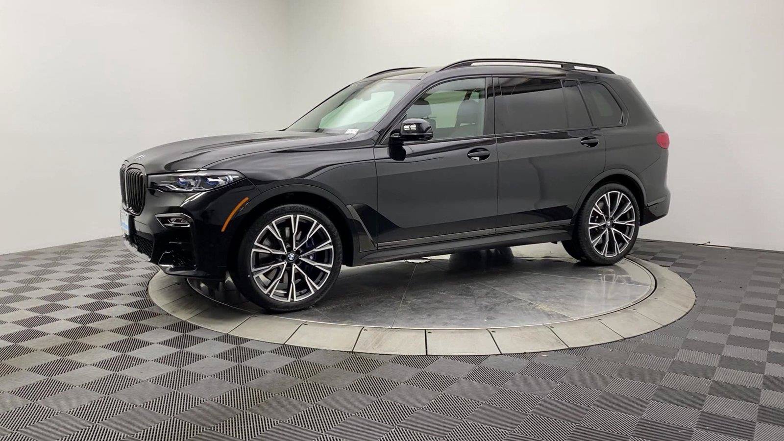 Used 2021 BMW X7 M50i AWD/4WD image 3
