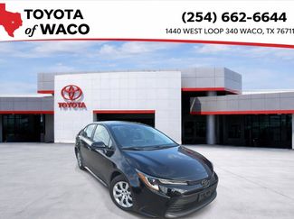 Used 2025 Toyota Corolla LE FWD video 1
