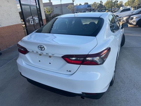 Used 2021 Toyota Camry LE image 8