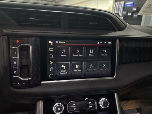 Used 2024 GMC Yukon Denali w/ Advanced Technology Package image 29