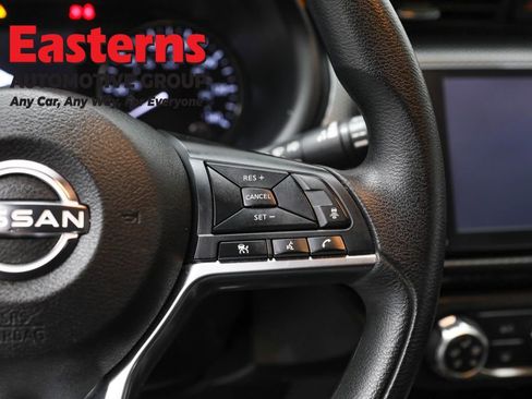 Used 2023 Nissan Kicks SV image 16