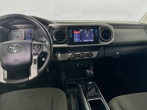 Used 2019 Toyota Tacoma SR5 RWD image 22
