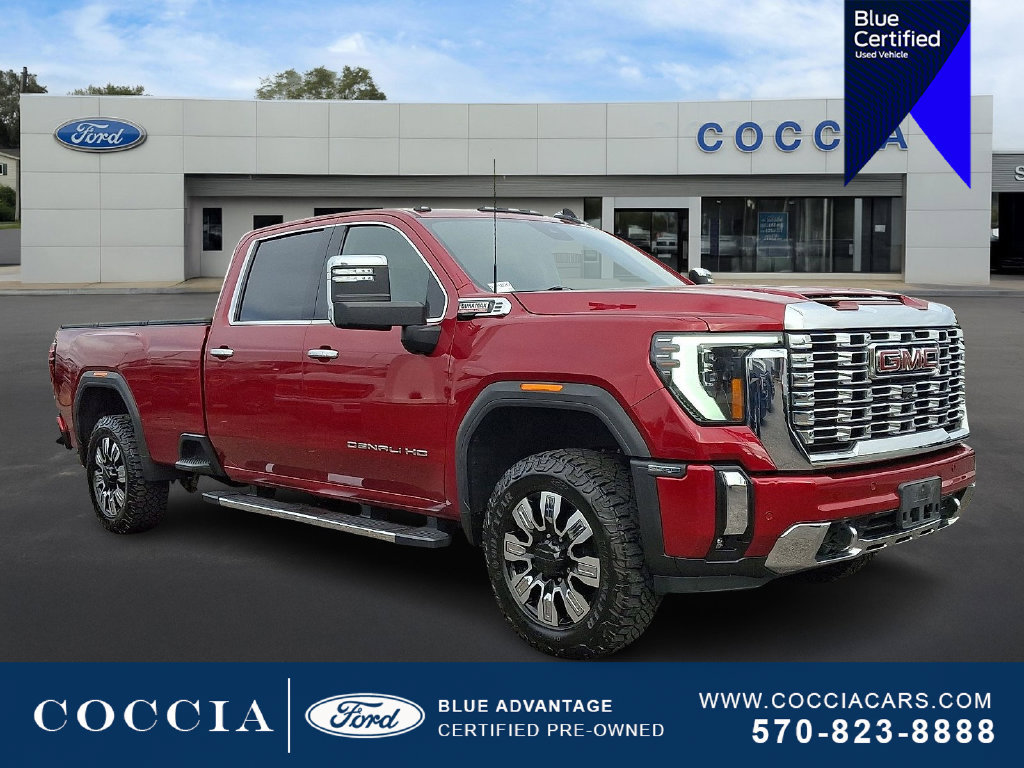 Used 2024 GMC Sierra 2500 Denali w/ Technology Package AWD/4WD image 3