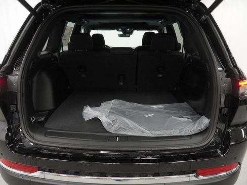 New 2026 Jeep Grand Cherokee Laredo X AWD/4WD image 31