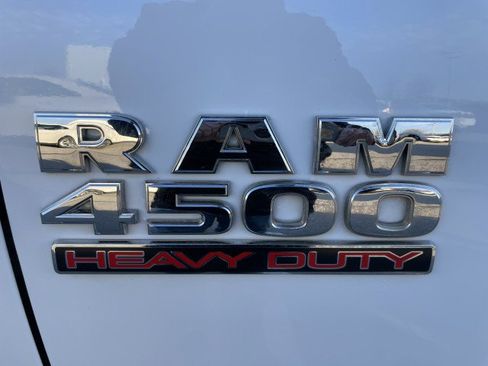 Used 2017 RAM 4500 Tradesman w/ Chrome Appearance Group image 15