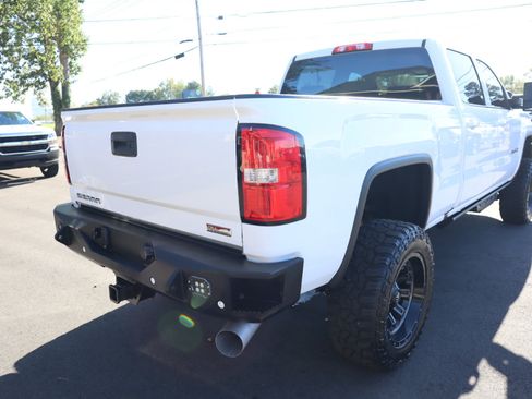 Used 2018 GMC Sierra 2500 SLT w/ Duramax Plus Package image 5