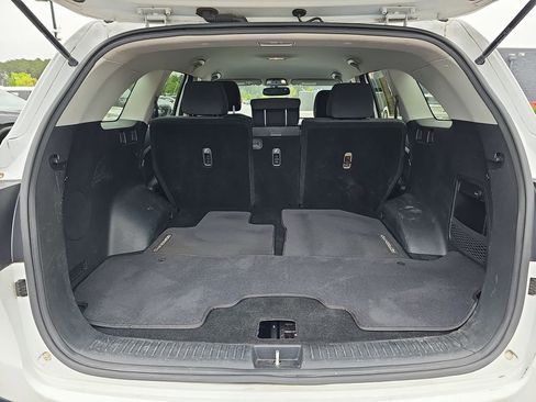 Used 2017 Kia Sorento FWD image 16