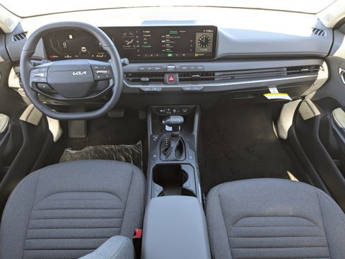 New 2025 Kia K4 GT-Line Turbo FWD image 17