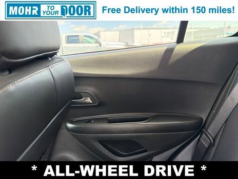 Used 2022 Chevrolet Trax LT w/ Driver Confidence Package AWD/4WD image 39