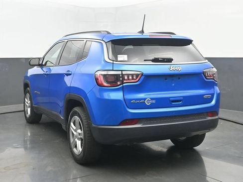 Used 2024 Jeep Compass Latitude AWD/4WD image 4