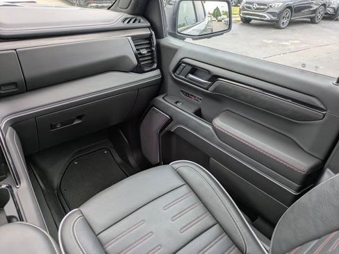 Used 2025 GMC Sierra 1500 AT4X AWD/4WD image 17