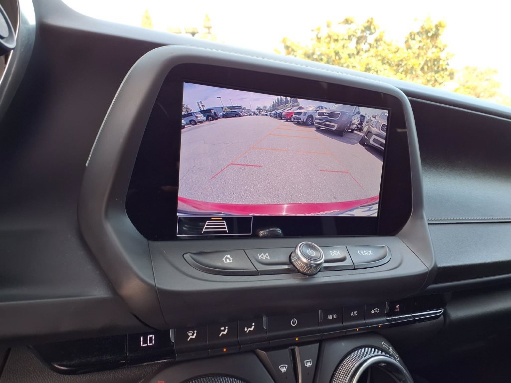 Used 2020 Chevrolet Camaro LT w/ Technology Package RWD image 13