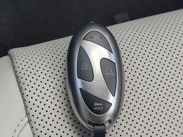 Certified 2025 Hyundai Santa Fe SEL FWD image 27