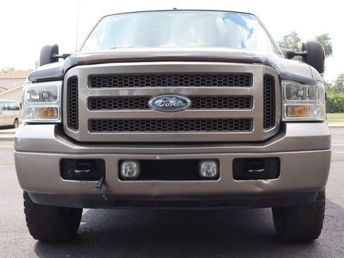 Used 2005 Ford Excursion Limited AWD/4WD image 13