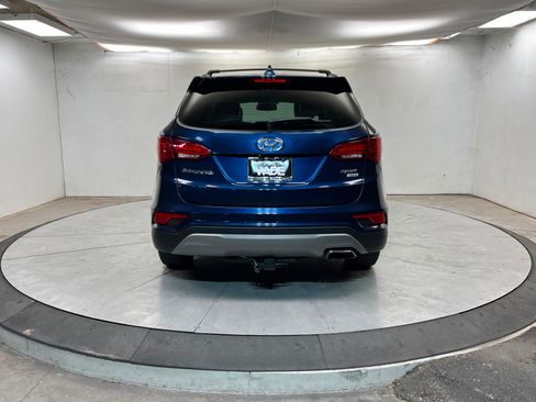 Used 2017 Hyundai Santa Fe Sport image 5