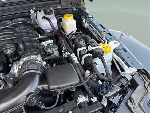 New 2025 Jeep Gladiator Sport image 40