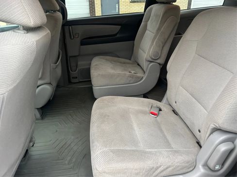 Used 2012 Honda Odyssey LX image 11
