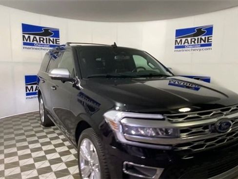 Used 2023 Ford Expedition Platinum image 4
