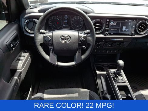 Used 2021 Toyota Tacoma TRD Off-Road w/ Technology Package AWD/4WD image 12