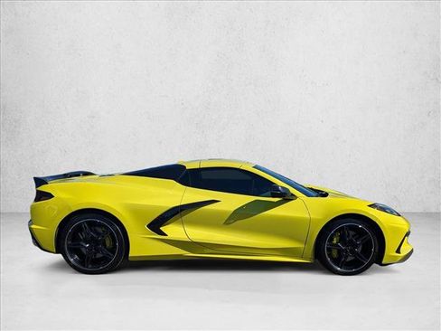 Used 2021 Chevrolet Corvette Stingray Premium Conv w/ Z51 Performance Package image 4