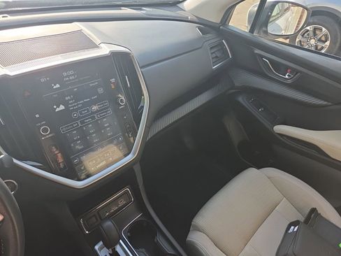 Used 2025 Subaru Ascent Premium image 3