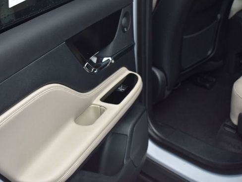 New 2026 Lincoln Corsair Grand Touring AWD/4WD image 12